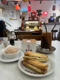 Ah Ma Café, Pudu: Where Nostalgia Meets a Western Wink