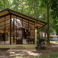 คาเฟ่/ร้านอาหารไทย ในเมืองเชียงใหม่ ร่มรื่นดี