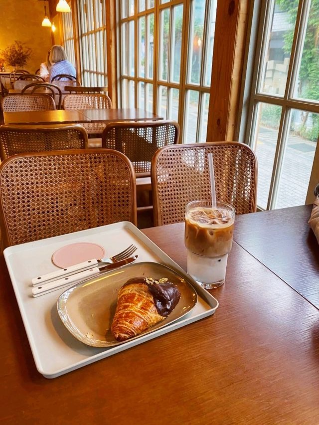 Bukchon Hanok Cafe