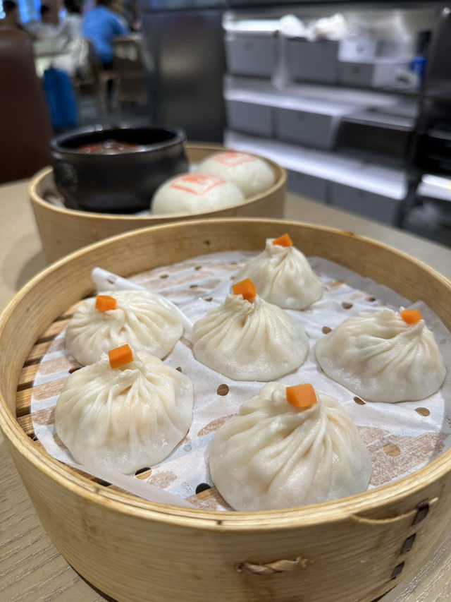 🌆 Shanghai Travel Review: Modern Marvels & Timeless Charm