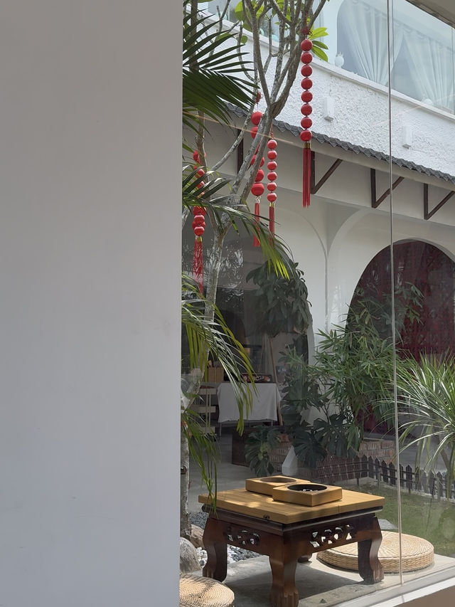 Maotai Tiramisu & Stepping into Old-World China at Xuan Café