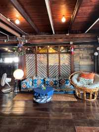 Loy La Yong, Bangkok’s Vintage Gem with a Twist
