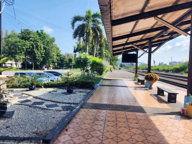 สถานีรถไฟศรีราชา: ต้นทาง"Japan Town"แห่งศรีราชา