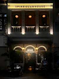 3Pias Club House