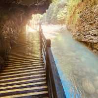 🏞️✨ *Zhangjiajie Grand Canyon (张家界大峡谷): China’s Glass Bridge & Jurassic Park Vibes* 🌉🌿
