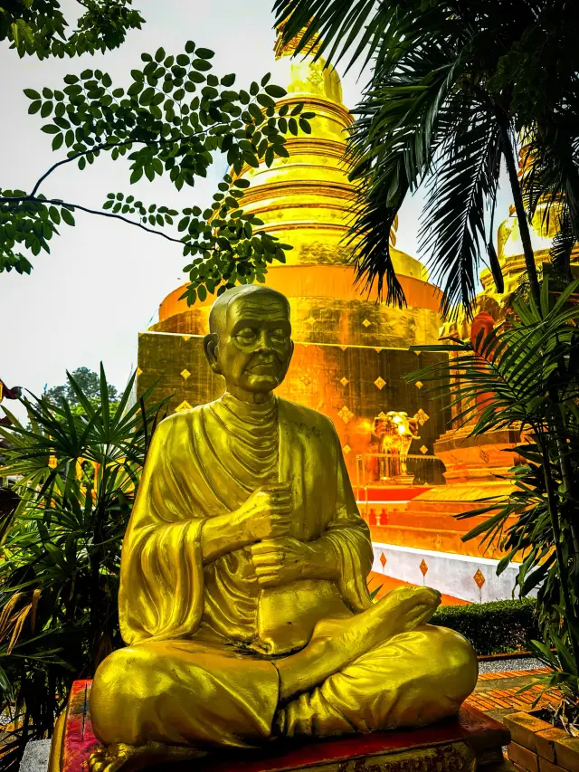 帕辛寺 (Wat Phra Singh Woramahawihan) 是一處寧靜的佛教文化之地