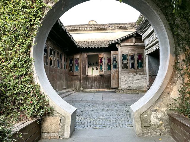 Wuzhen Wonders: Why Foreign Tourists Keep Coming Back Wuzhen Wonders: Why Foreign Tourists Keep Coming Back