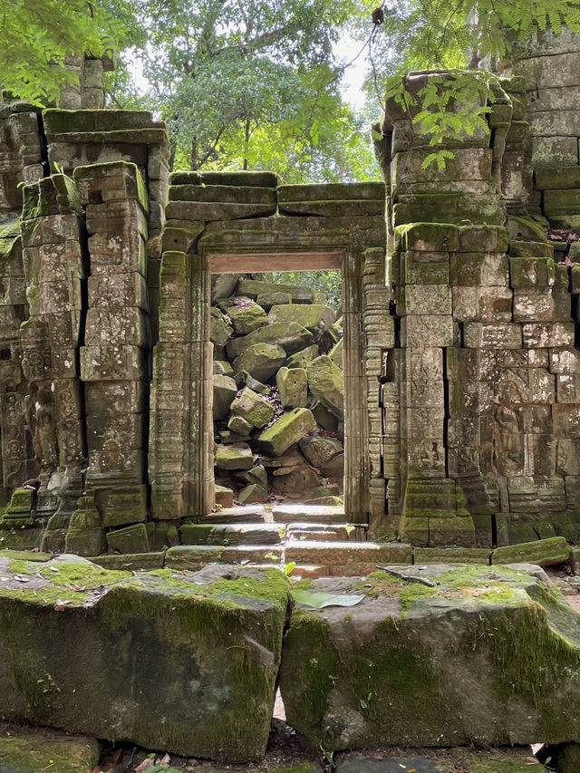 A journey into Cambodia’s ancient history and culture👫😎👍😍