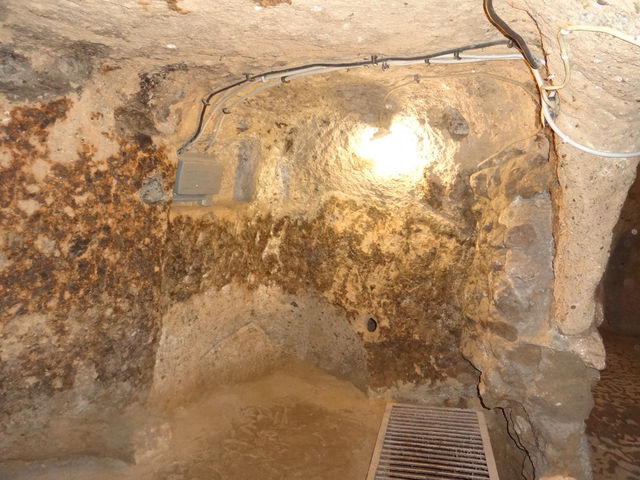 The Ark in the Earth's Core: How Kaymaklı Vertically Folded an Entire City to Evade Apocalypse