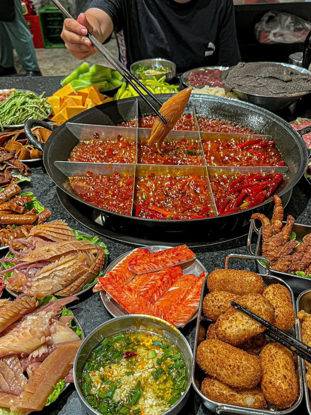 🌟  Sichuan Hotpot, Chengdu