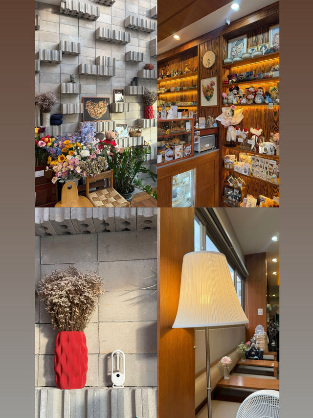 Little Forest Coffee & Flowersคาเฟ่ภูเก็ต