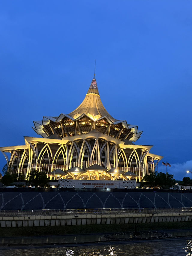 Sarawak in Every Shade: Golden Skies, Ancient Roots, Living Nature