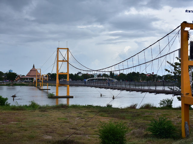 สะพานสมโภชกรุงรัตนโกสินทร์ 200 ปี