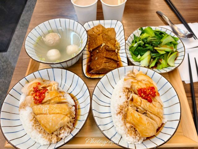 新莊美食，幸福雞肉飯