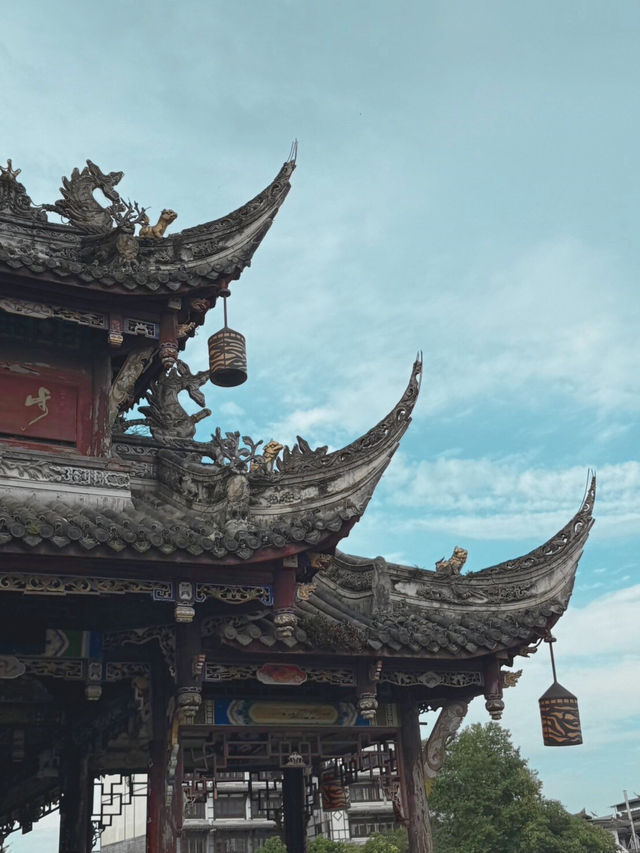 เดินเที่ยวในเมืองเฉิงตู 🐼