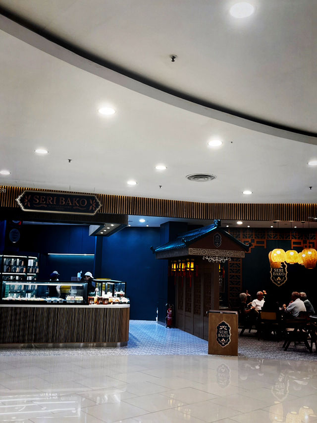 Seri Bako by Kwan Kee Store (a dessert / snack outlet specializing in nostalgic Hong Kong-style trea