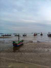 ชายหาดที่เงียบสงบ หัวหิน