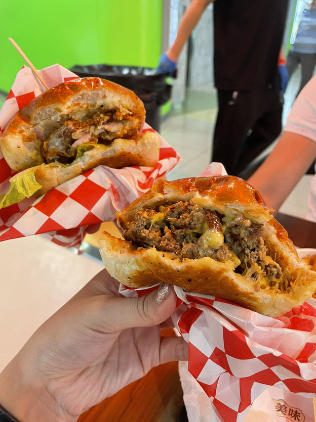 九龍城美式漢堡大閱兵🍔 九龍城美式漢堡大閱兵🍔