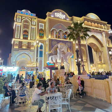 Stunning Fall Nights Out - Arabian Vibes Multicultural Diversity Stunning Fall Nights Out - Arabian Vibes Multicultural Diversity