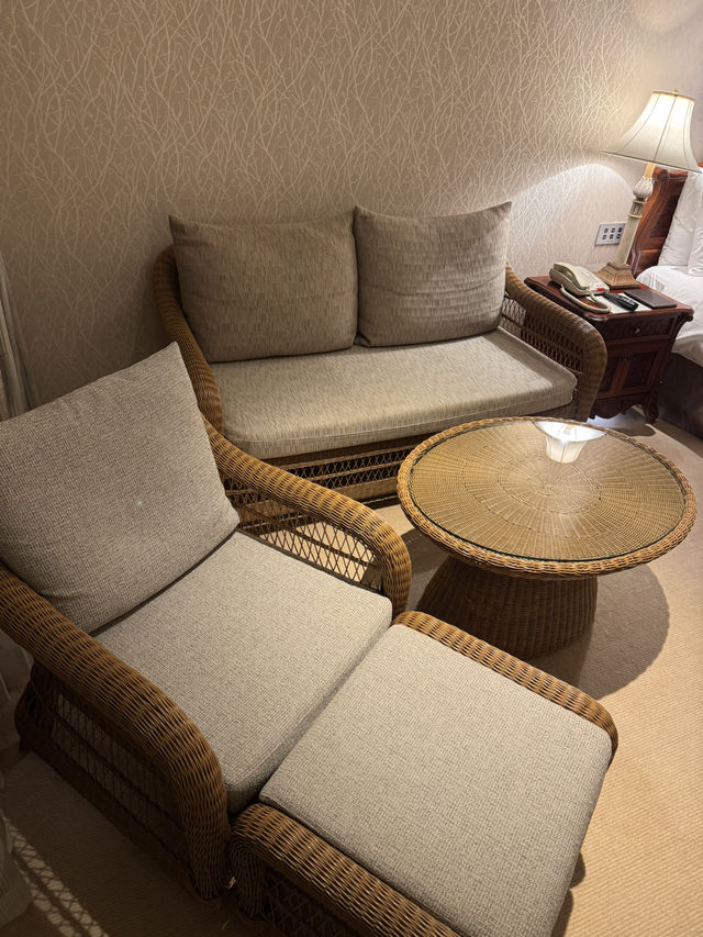 제주 롯데호텔 — 감성과 클래식 럭셔리가 공존하는 커플 여행 숙소 제주 롯데호텔 — 감성과 클래식 럭셔리가 공존하는 커플 여행 숙소