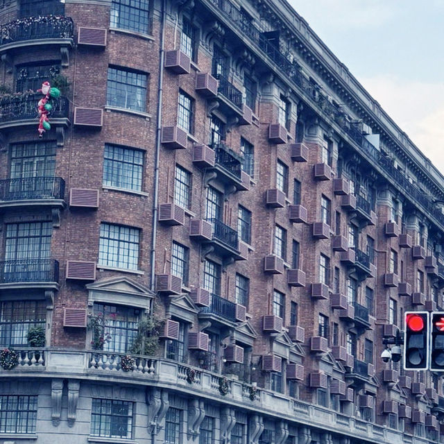 📸上海武康大樓｜走進復古電影場景的高級街拍之旅！✨