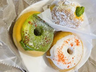 [Nagano Prefecture/Shimosuwa Town] A donut shop in a historic building that sells out around lunchtime