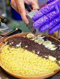 一週只營業一天爆餡月亮餅「Wahaha Martabak」