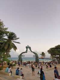 出門就開逛！靜奢全包式酒店與熱鬧不夜城的完美融合：Hilton Playa Del Carmen