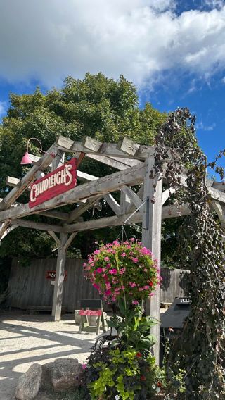 A Day at an Apple Farm 🍎🇨🇦