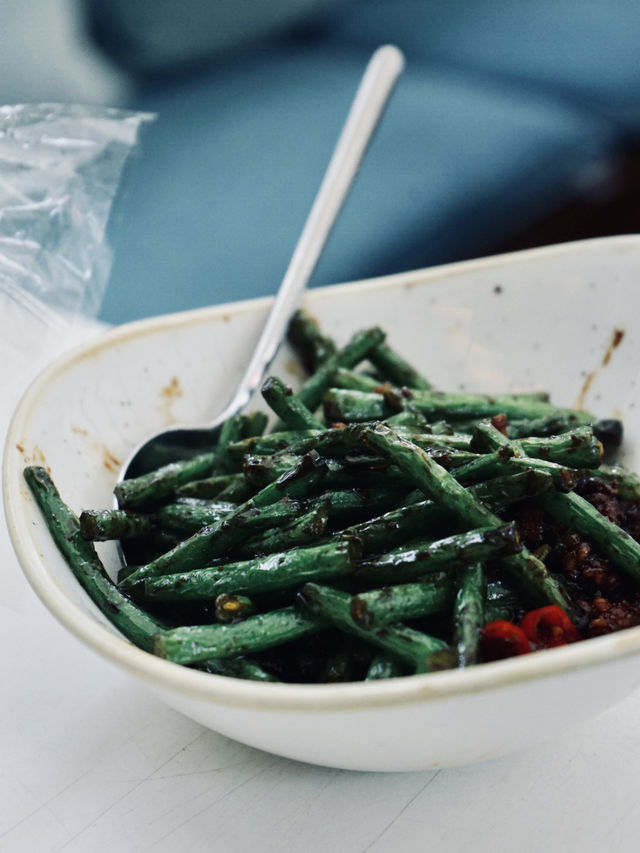 London｜Cosy restaurant with tasty Thai food 