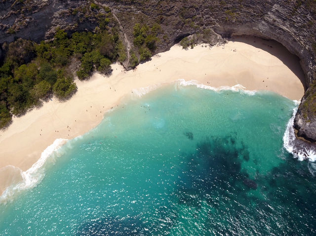 🌴 Nusa Penida: Bali’s Wild & Beautiful Neighbor 🇮🇩✨