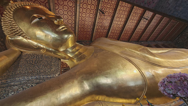Start Your Bangkok Morning at Wat Pho – Reclining Buddha & Thai Massage