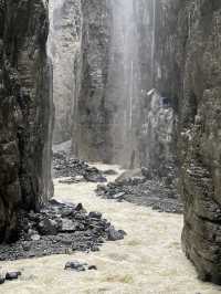 Grand Canyon in Switzerland?! 🫣😱
