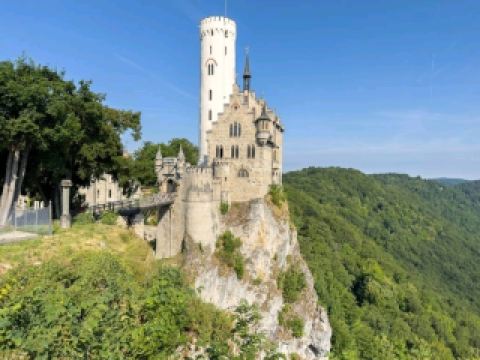 Lichtenstein Castle: A Fairytale on the Cliffs 🏰🌲