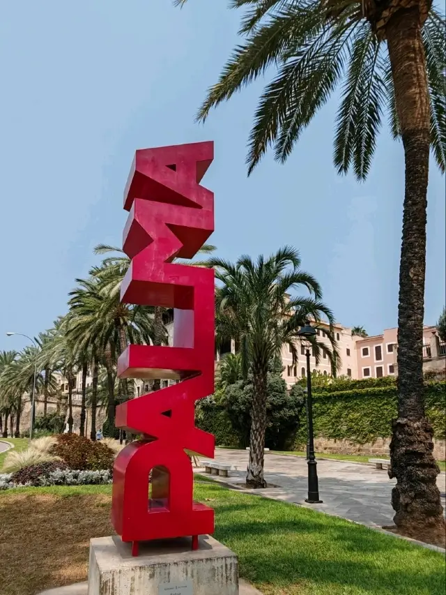 Palma de Mallorca, your next sunny escape! 🏝️☀️