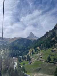 Zermatt: Alpine Majesty & Car-Free Charm 🏔️🚶‍♂️✨