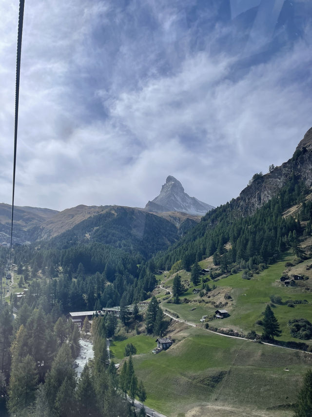 Zermatt: Alpine Majesty & Car-Free Charm 🏔️🚶‍♂️✨