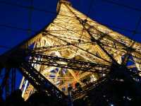 🎃 Spooky Nights Under the Iron Lady: Halloween at the Eiffel Tower 2025! 🗼👻