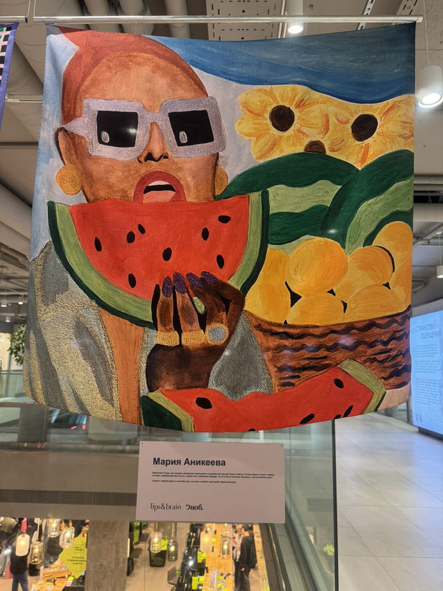 Silky painting in Neglinnaya gallery 