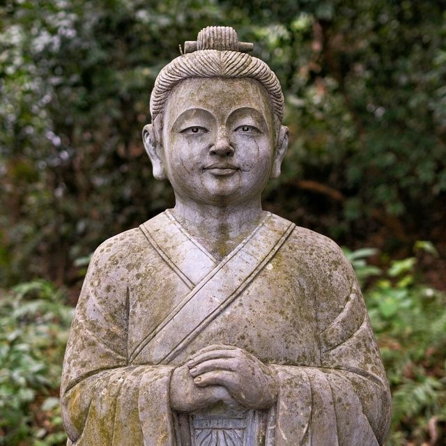 Buddha Statues You’ll Meet on the Way to the Taoist Temple – Yushan 🪷🛕🌄