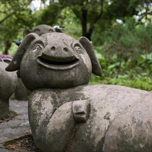 充滿歡笑的趣味雕塑 – 陽朔公園的搞笑雕像 