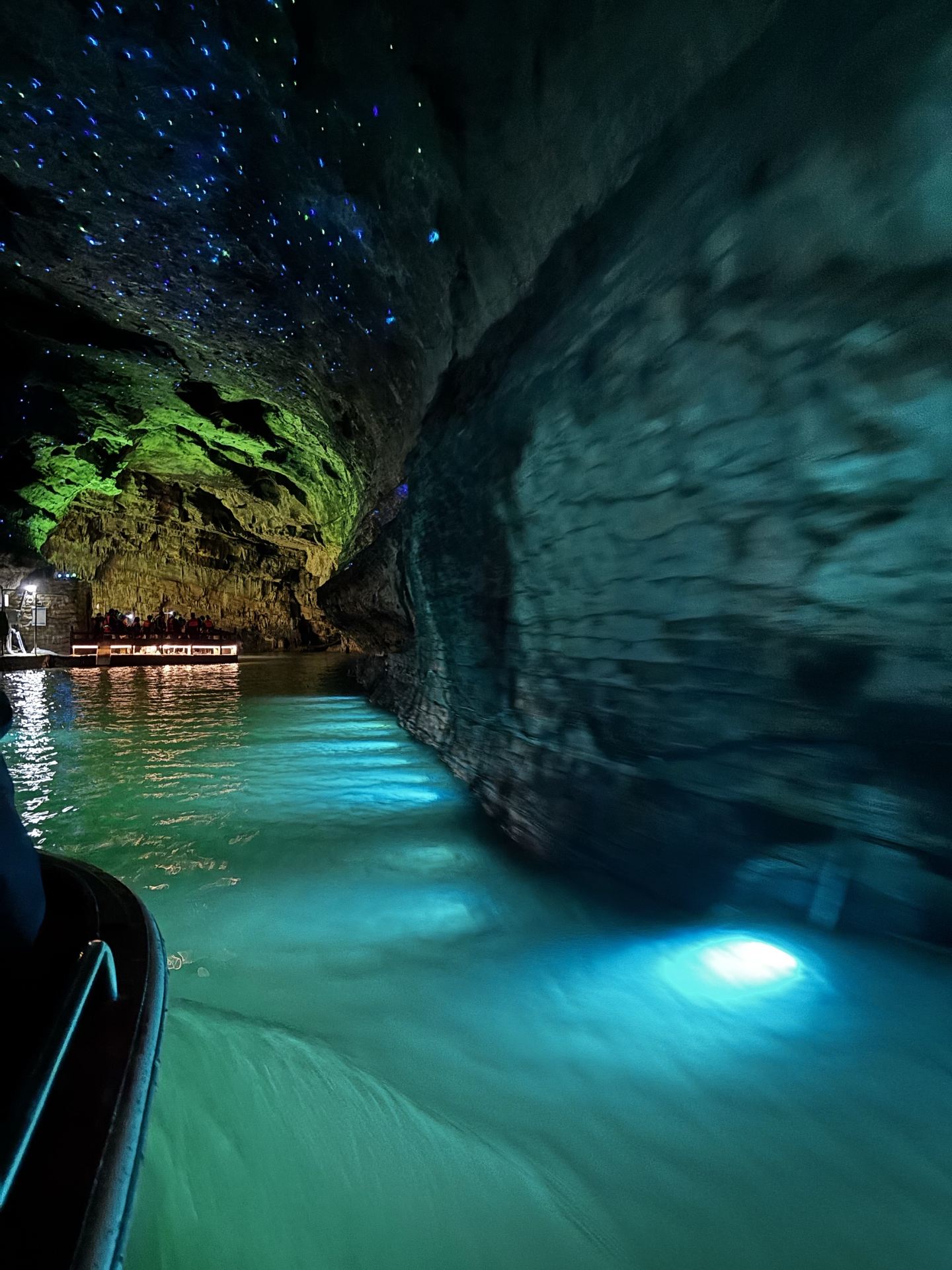 An Unforgettable Family Adventure at Huanglong Cave