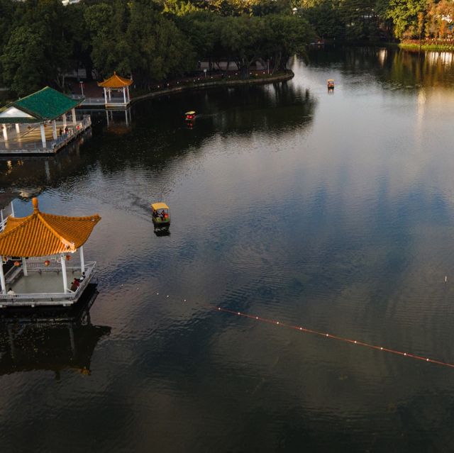 An Afternoon in Guangzhou’s Liwan Park 