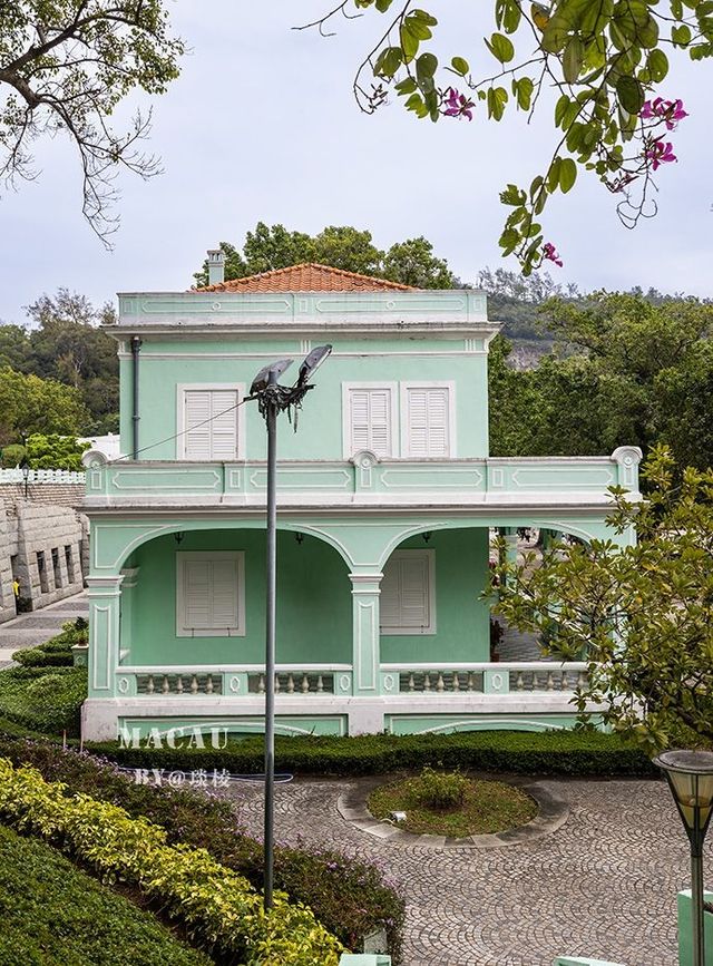 Macau discovers a new popular spot for taking photos.