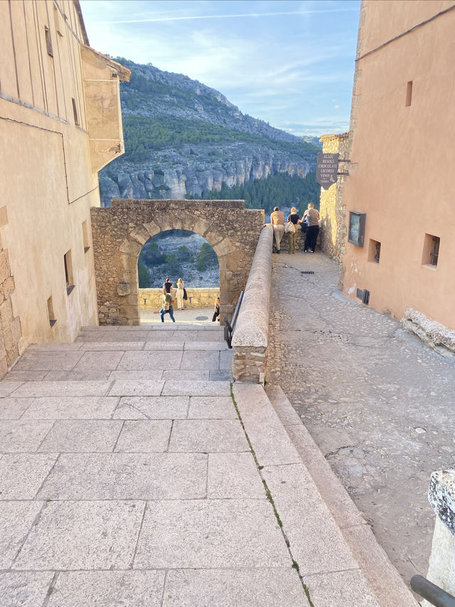 Kunca and Castle Hotel on the Cliff