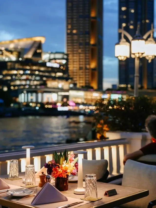 The Mandarin Oriental in Bangkok - A Legendary Hotel! The most unique existence!