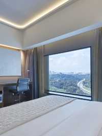 🌟 Kuala Lumpur's Le Méridien: Luxury & Location! 🌟