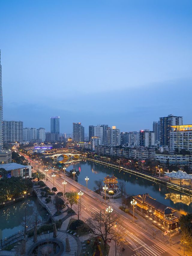 🌟✨ Chengdu Escapes: Boutique Bliss & City Charms 🏨🐼