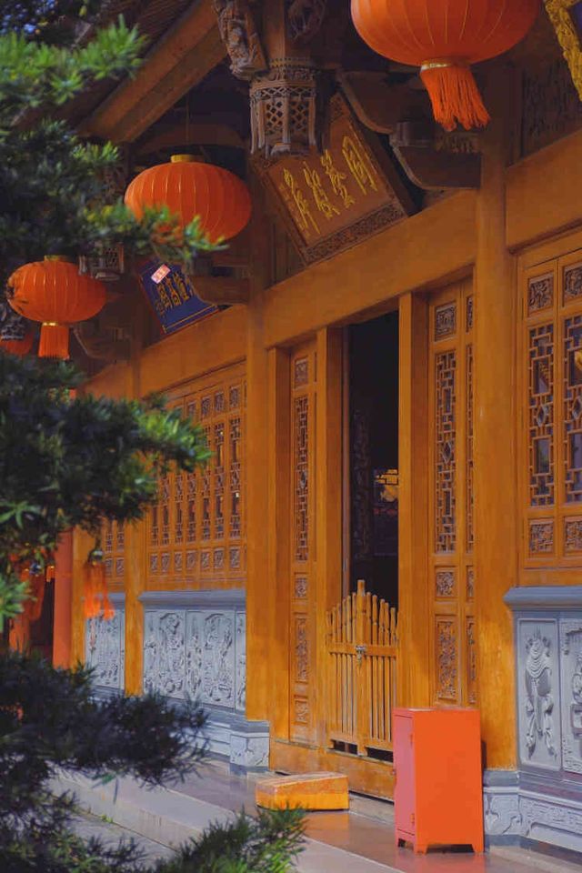 梵天寺·廈門旅遊千萬別錯過這個宮廷寺。