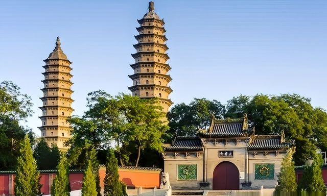 太原雙塔公園值得一遊。